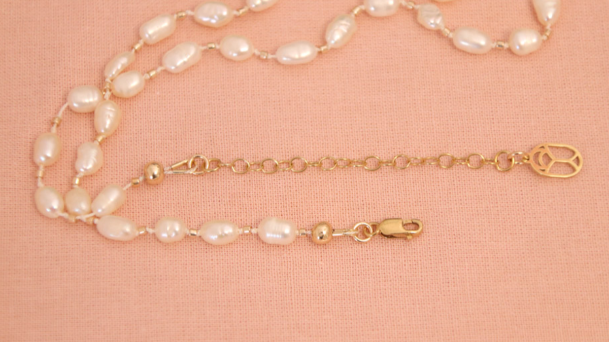Collier perles d'eau douce et fermoir en gold filled (or laminé) : Etape 4