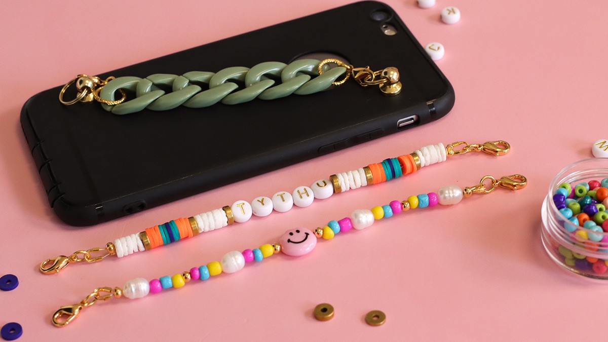 DIY Bijou de téléphone avec rivets et perles heishi pour débutant
