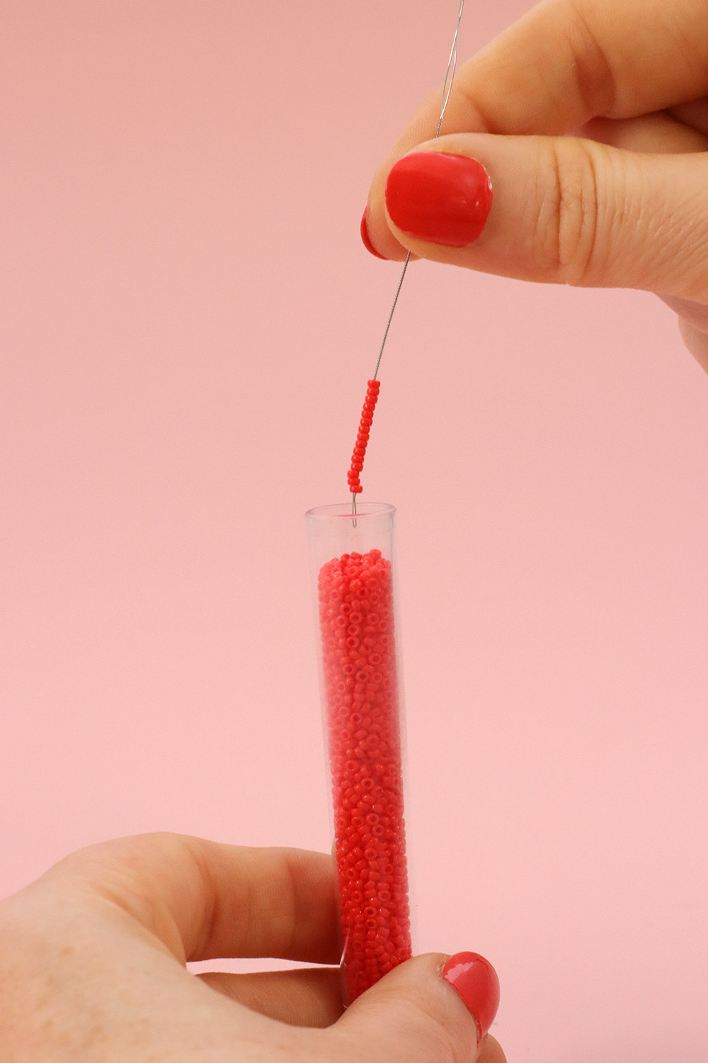 Schéma Bracelet multi fils en perles de rocailles rouges