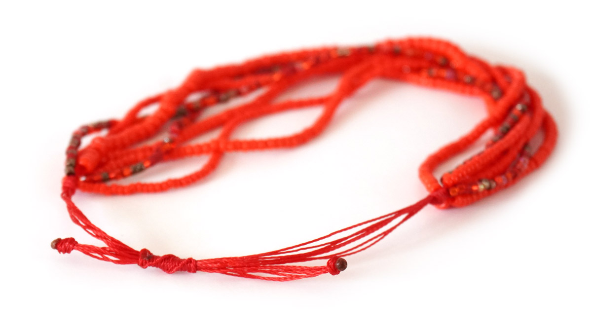 Bracelet multi fils en perles de rocailles rouges : Etape 6