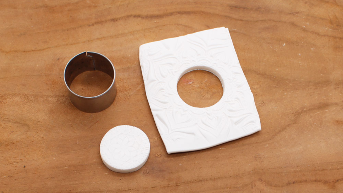 Pendentif polymère mandala avec serti en argent : Etape 3