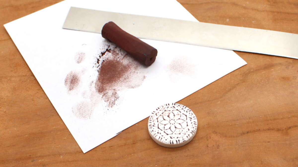 Pendentif polymère mandala avec serti en argent : Etape 4