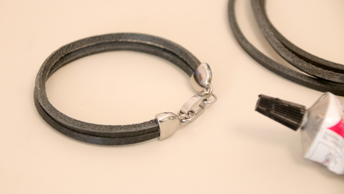 Duo de Bracelets homme acier inox, cordon cuir et perles heishi : Etape 4