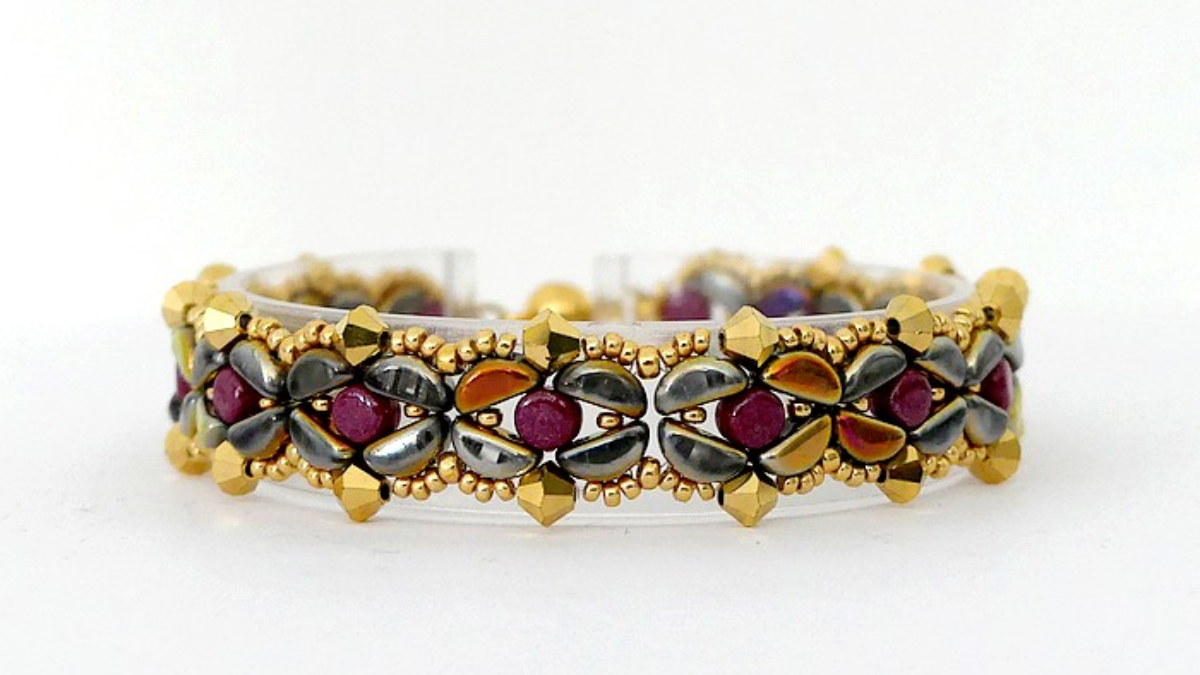 Schéma Bracelet Copine par Puca avec perles en verre Kos et Kalos, rocailles et toupies