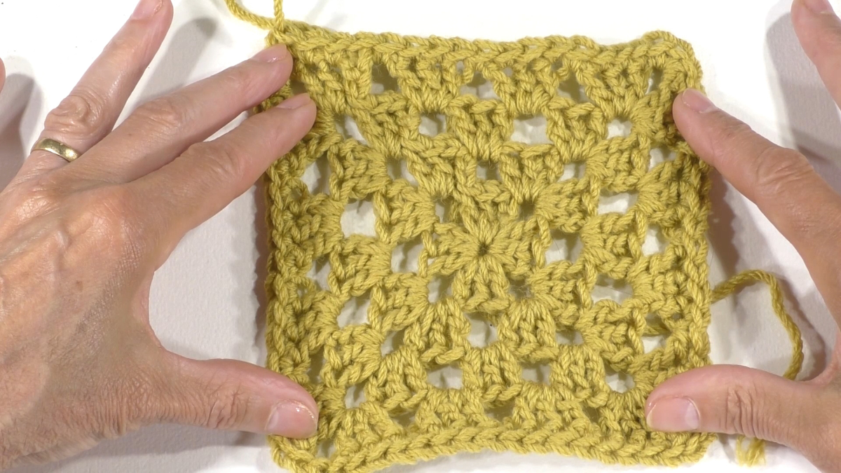 DIY Sac en carré crochet (granny square) avec fil de coton recyclé Nova Vita : Etape 9