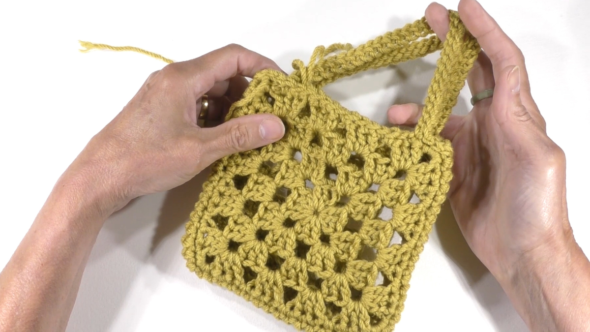 DIY Sac en carré crochet (granny square) avec fil de coton recyclé Nova Vita : Etape 20