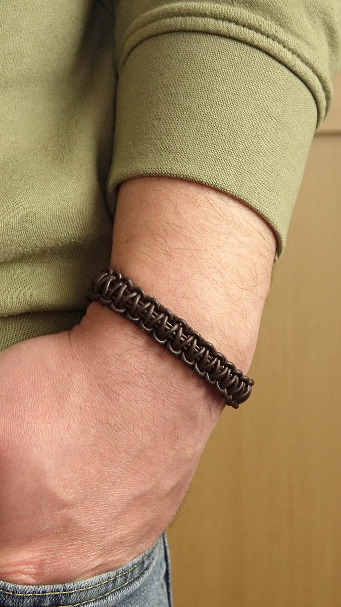 Bracelet macramé homme cordon cuir et fermoir manille