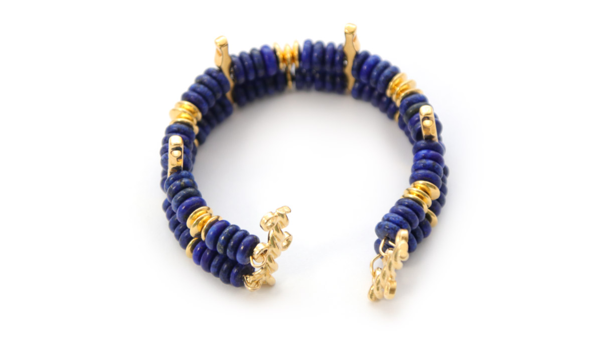 Bracelet à mémoire de forme en perles Lapis Lazuli : Etape 4
