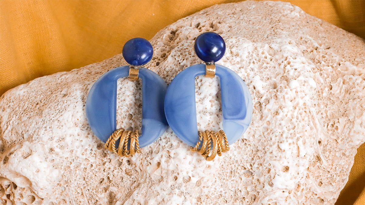 Schéma Boucles d'oreilles fantaisie en résine et acier inoxydable