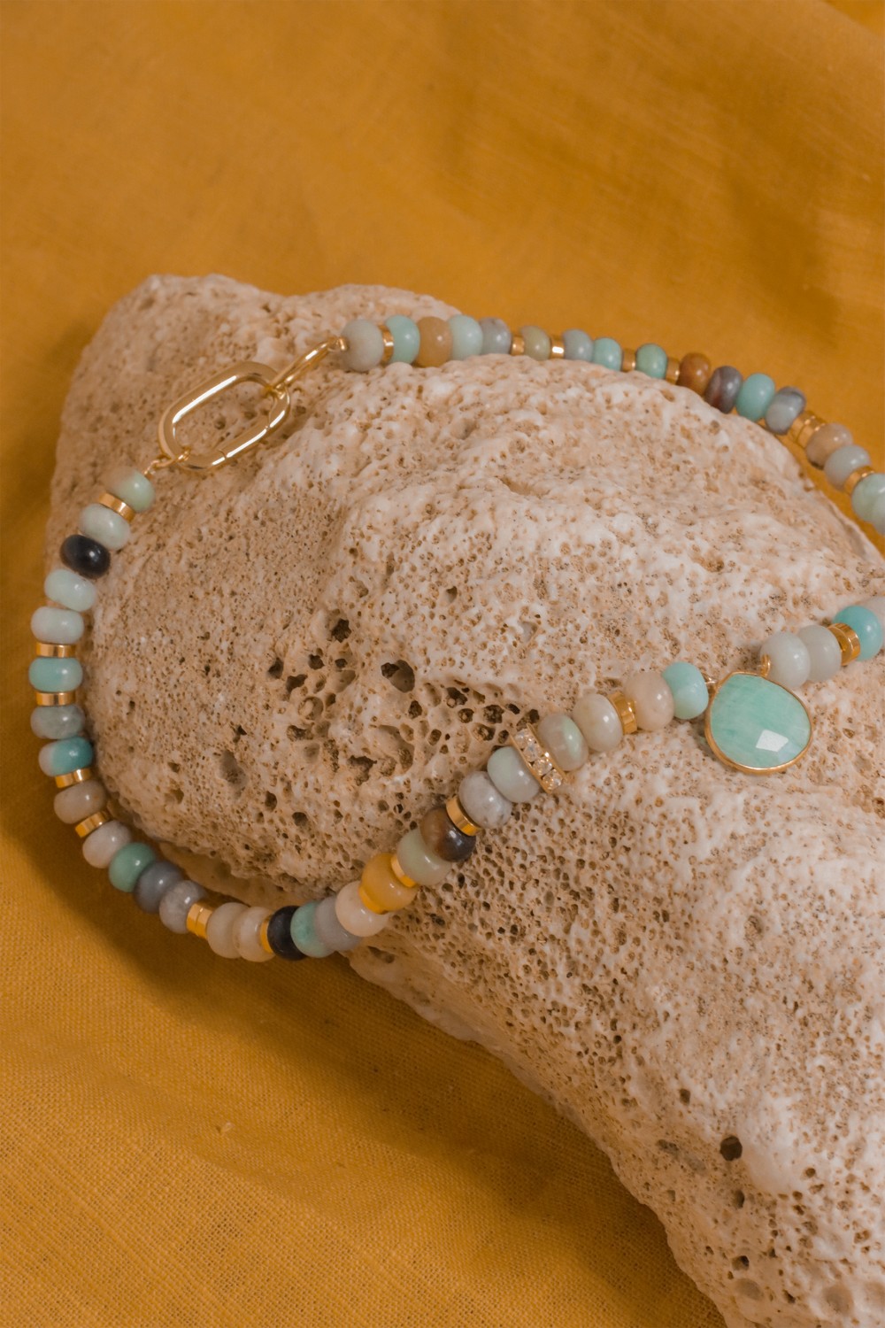 Schéma Tuto collier ras de cou perles en pierre gemme Amazonite