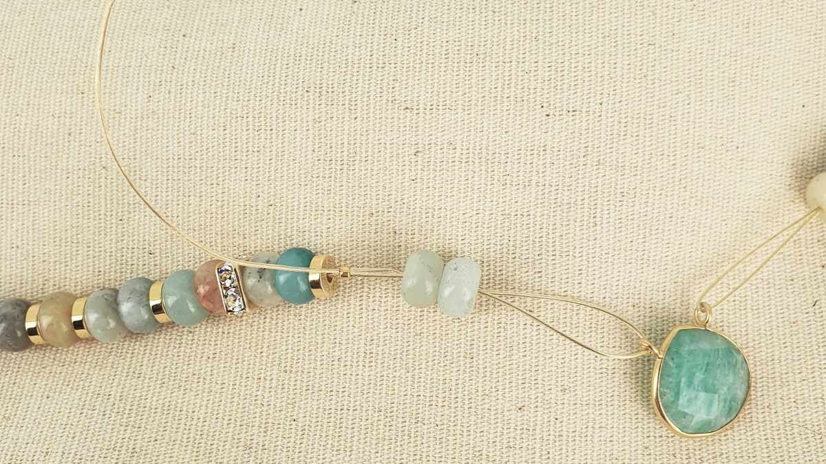 Tuto collier ras de cou perles en pierre gemme Amazonite : Etape 3