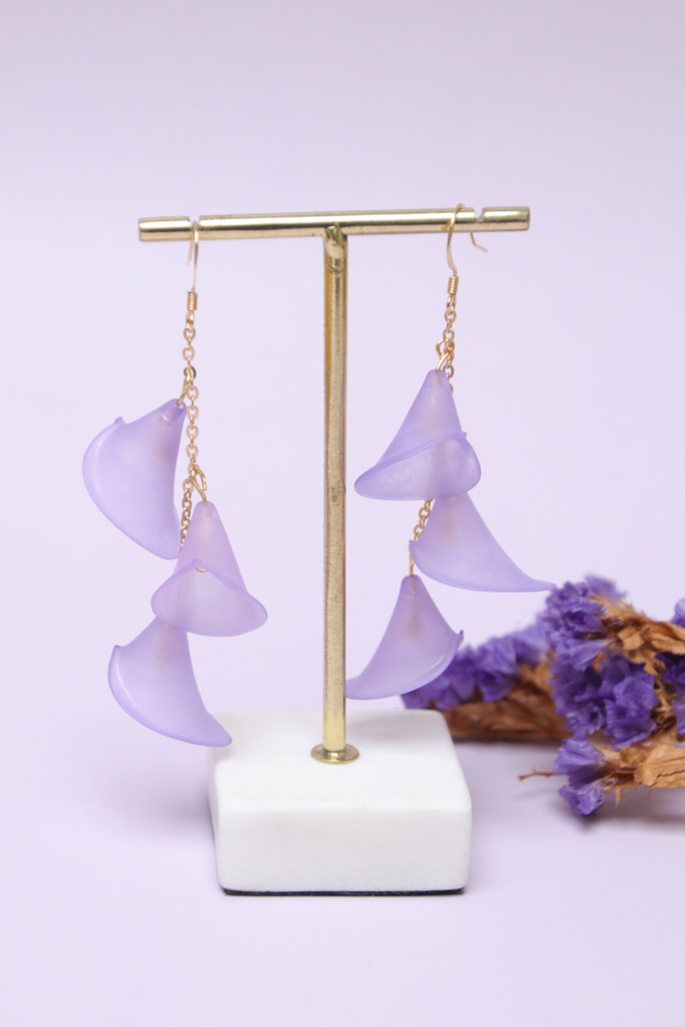 Schéma Boucles d'oreilles pendantes dorées à fleurs