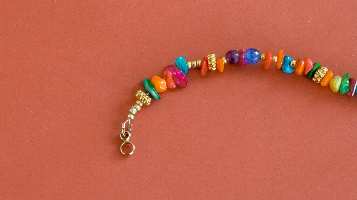 Tuto collier perles fantaisie en nacre et pierre gemme : Etape 4