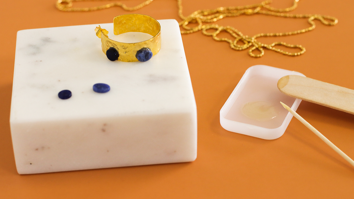 Créoles couleur or et Sodalite : Etape 3