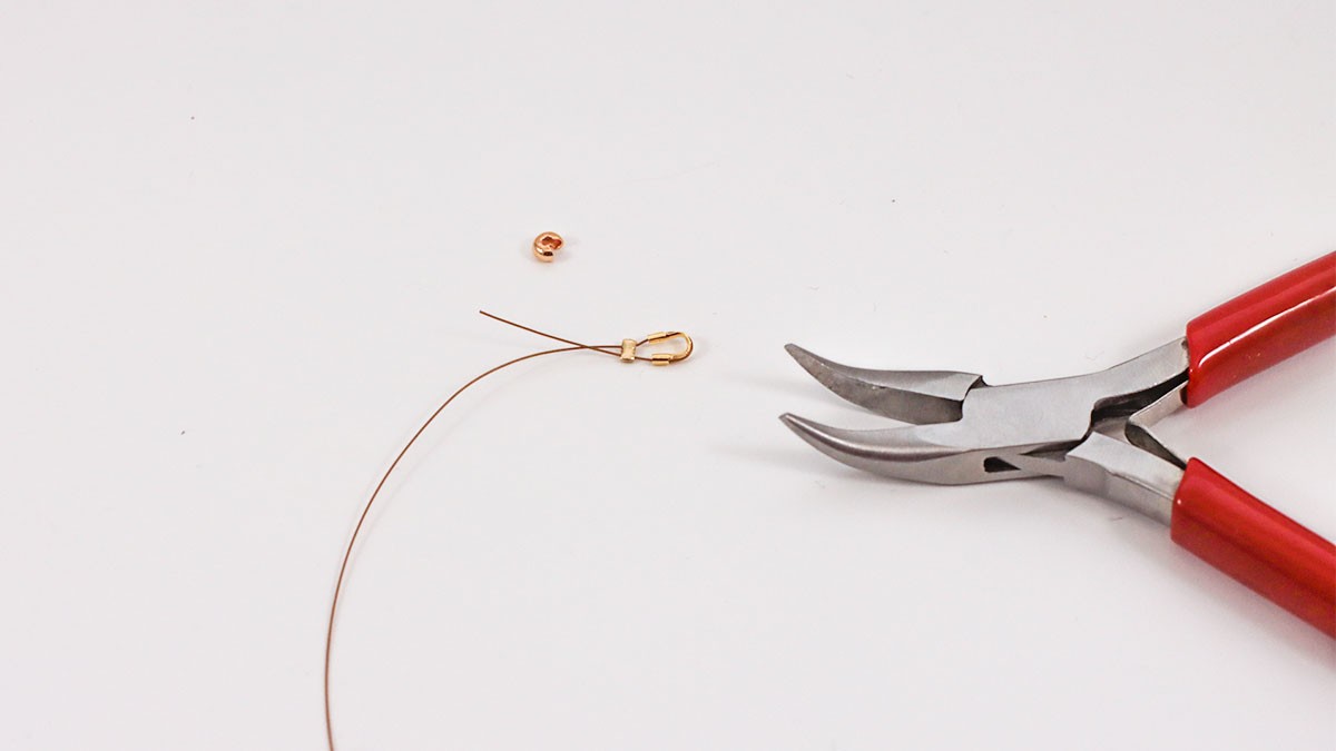 DIY Bracelet pierres gemmes tourmalines et breloques : Etape 1