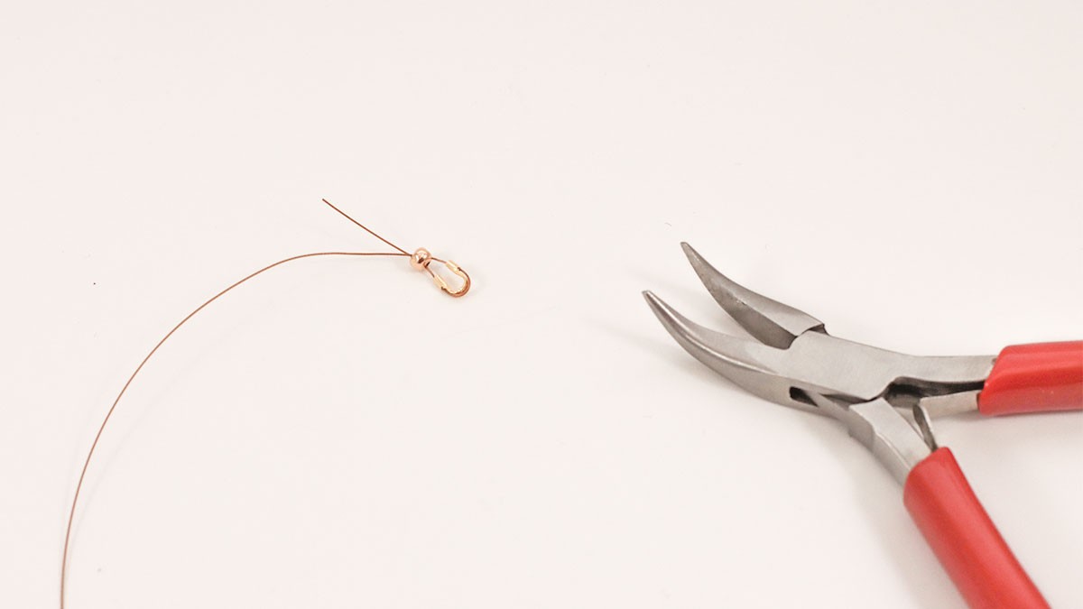 DIY Bracelet pierres gemmes tourmalines et breloques : Etape 2