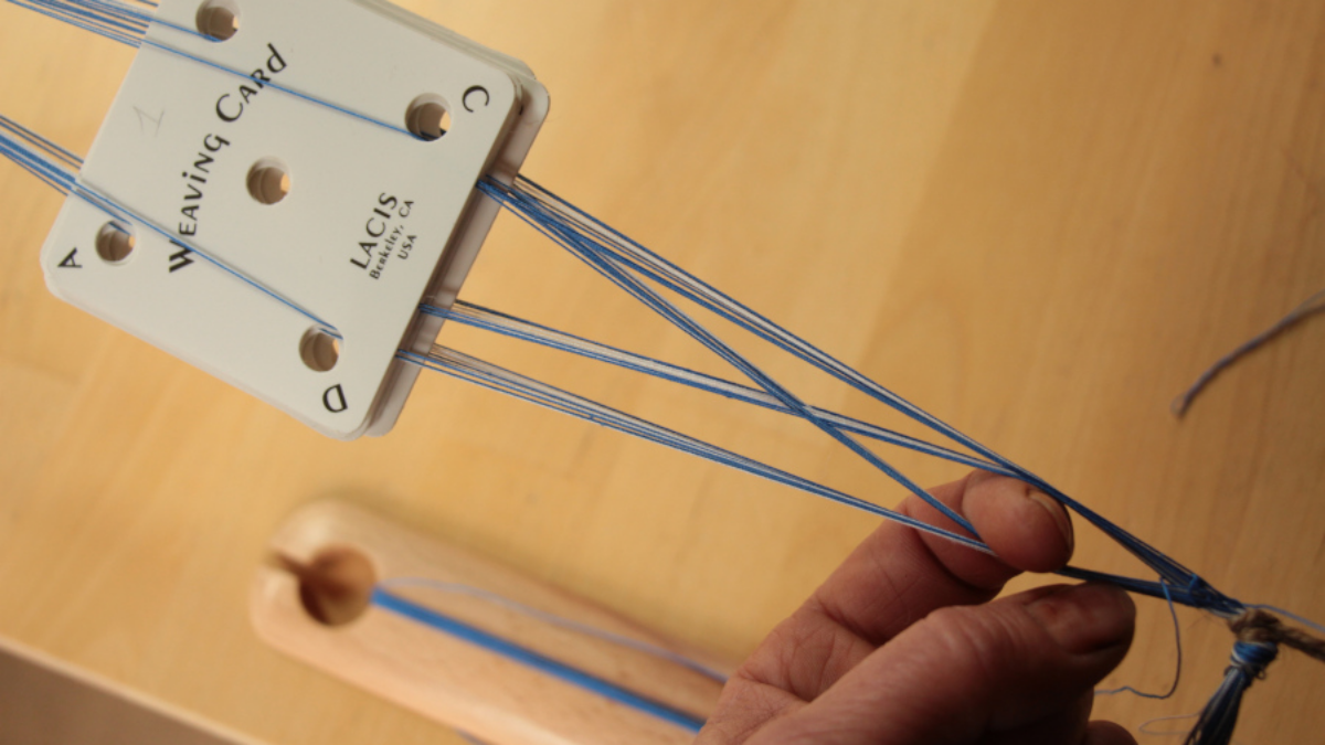 DIY Bracelet débutant en tissage aux cartes : Etape 8