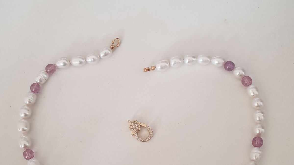 Collier de soirée pour femme avec cristaux Aurora : Etape 3