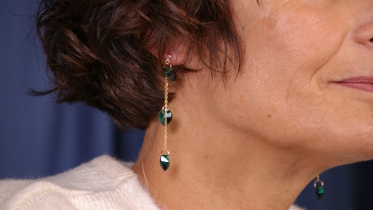 Tuto Boucles d'oreilles pendantes chaines dorées et coeurs PureCrystal