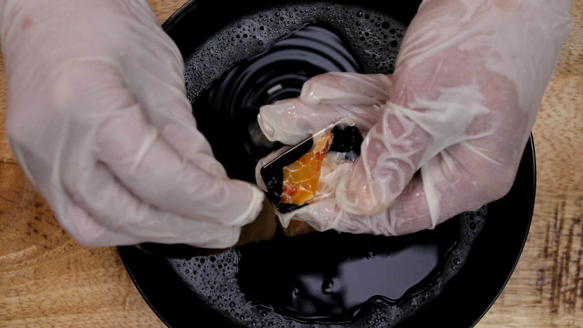 Boucles d'oreilles effet marbre en pâte polymère : Etape 9