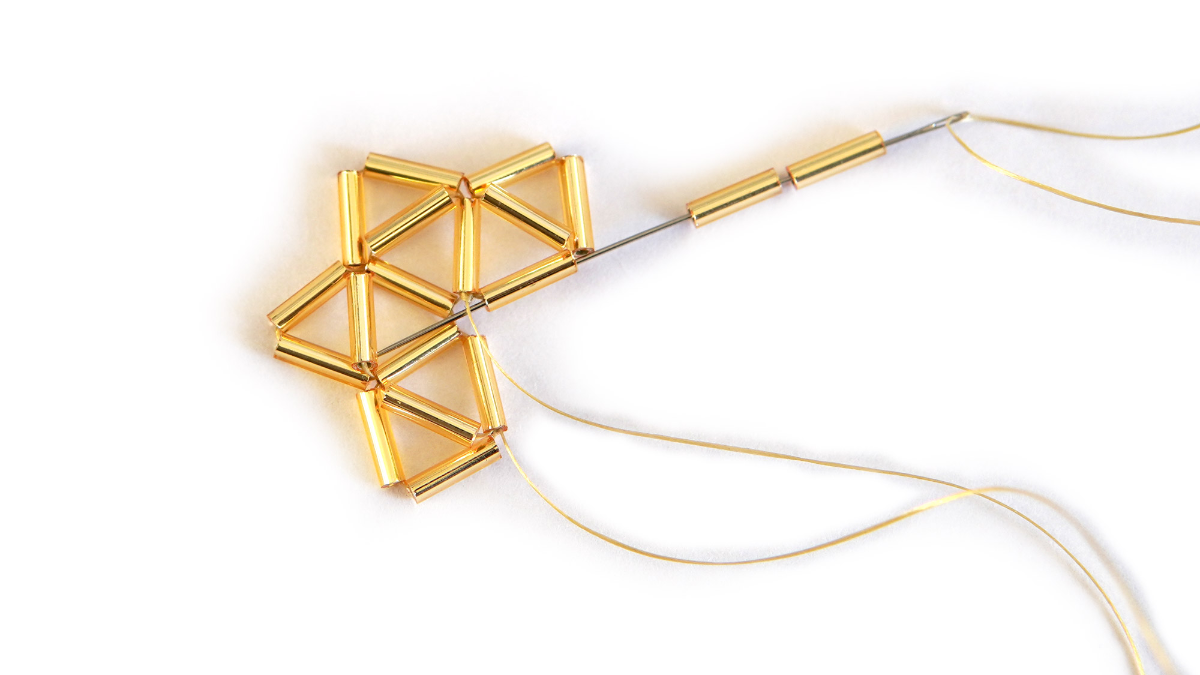 Étoile 3D en perles Bugles Miyuki style himmeli : Etape 7