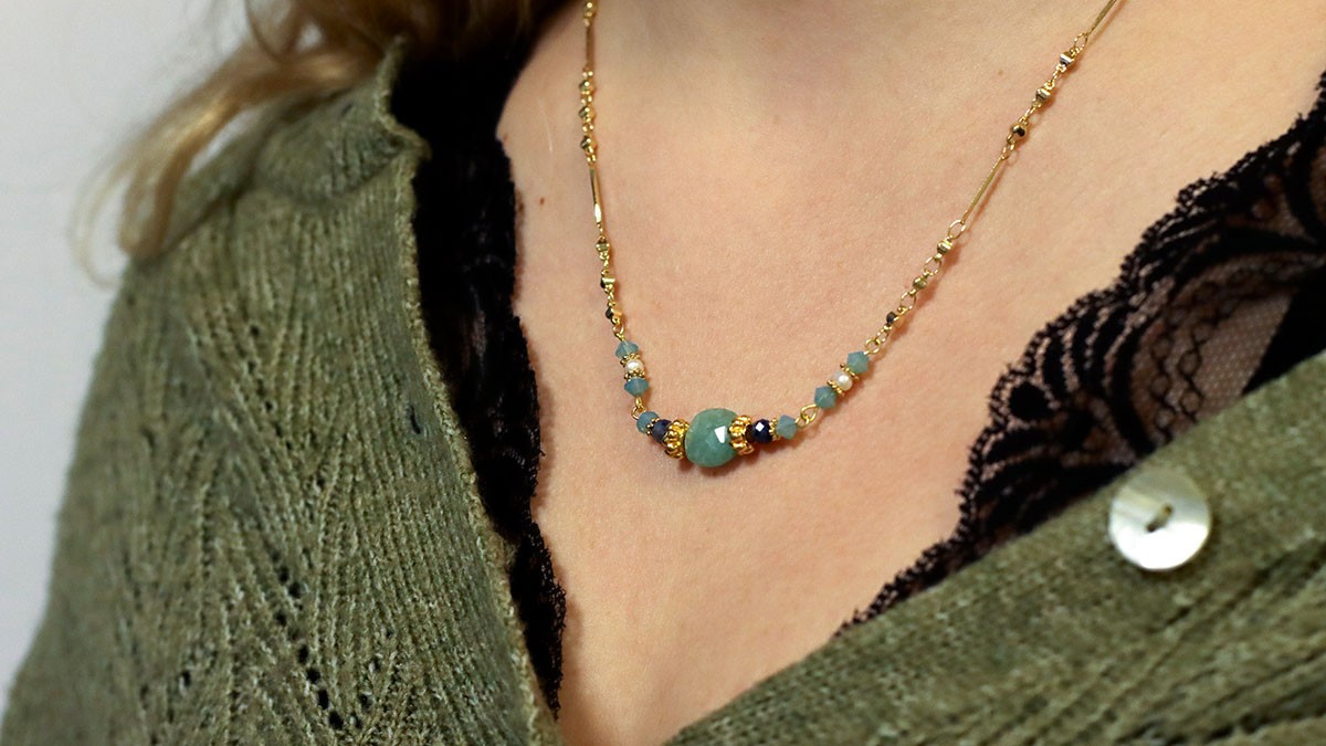 Tuto collier perles d'eau douce et pierres Sodalite et Amazonite