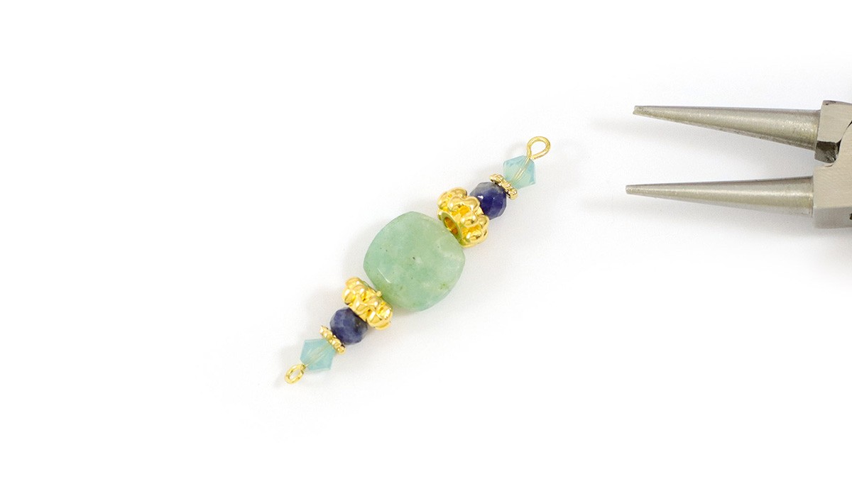 Tuto collier perles d'eau douce et pierres Sodalite et Amazonite : Etape 4