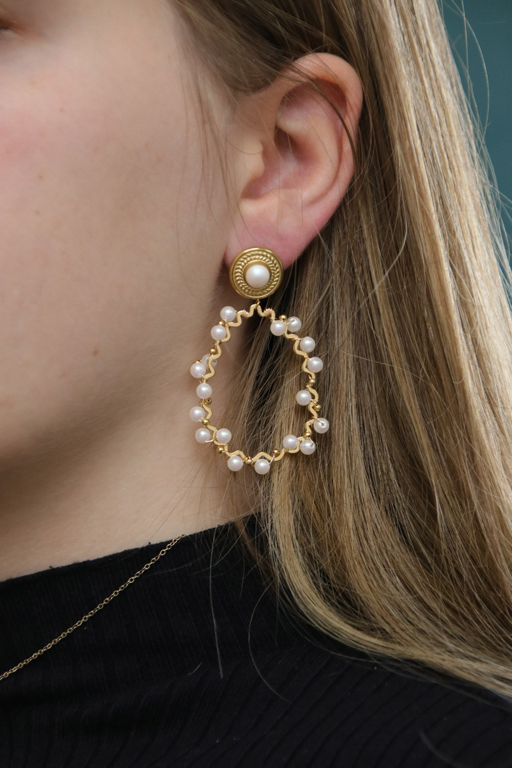 Schéma Tuto Boucles d'oreilles gouttes ondulées en acier inox doré et perles nacrées