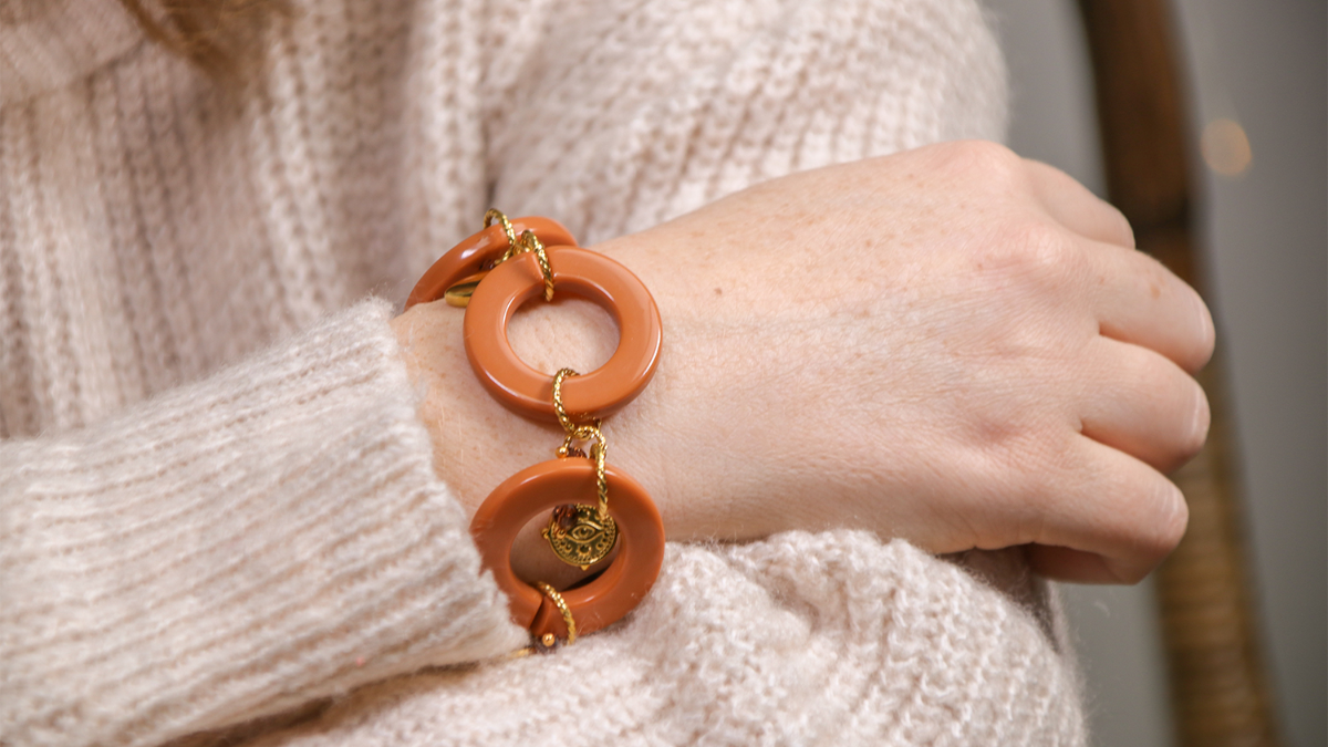 Schéma Bracelet gros maillons acier inox doré et acrylique