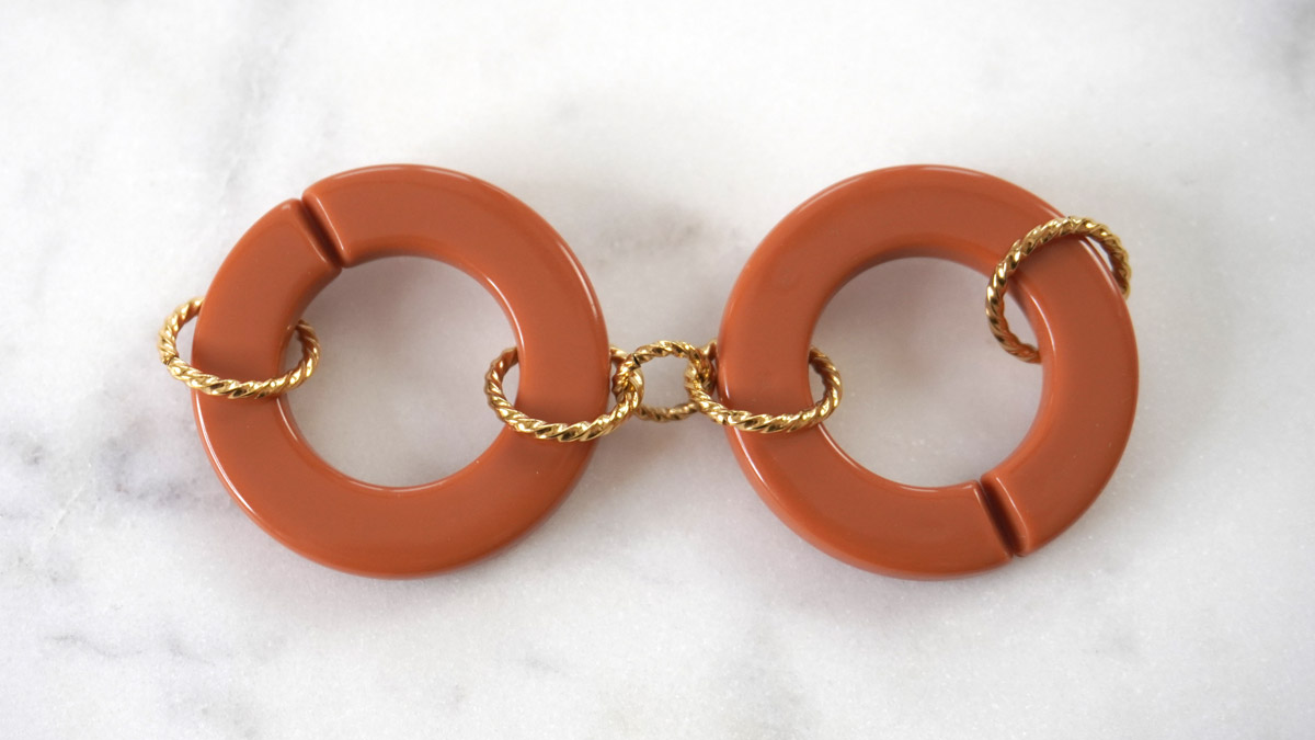 Bracelet gros maillons acier inox doré et acrylique : Etape 2