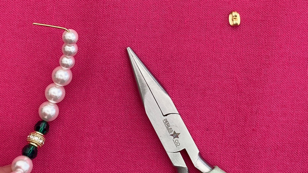 Boucles d'oreilles style baroque avec perles nacrées : Etape 5