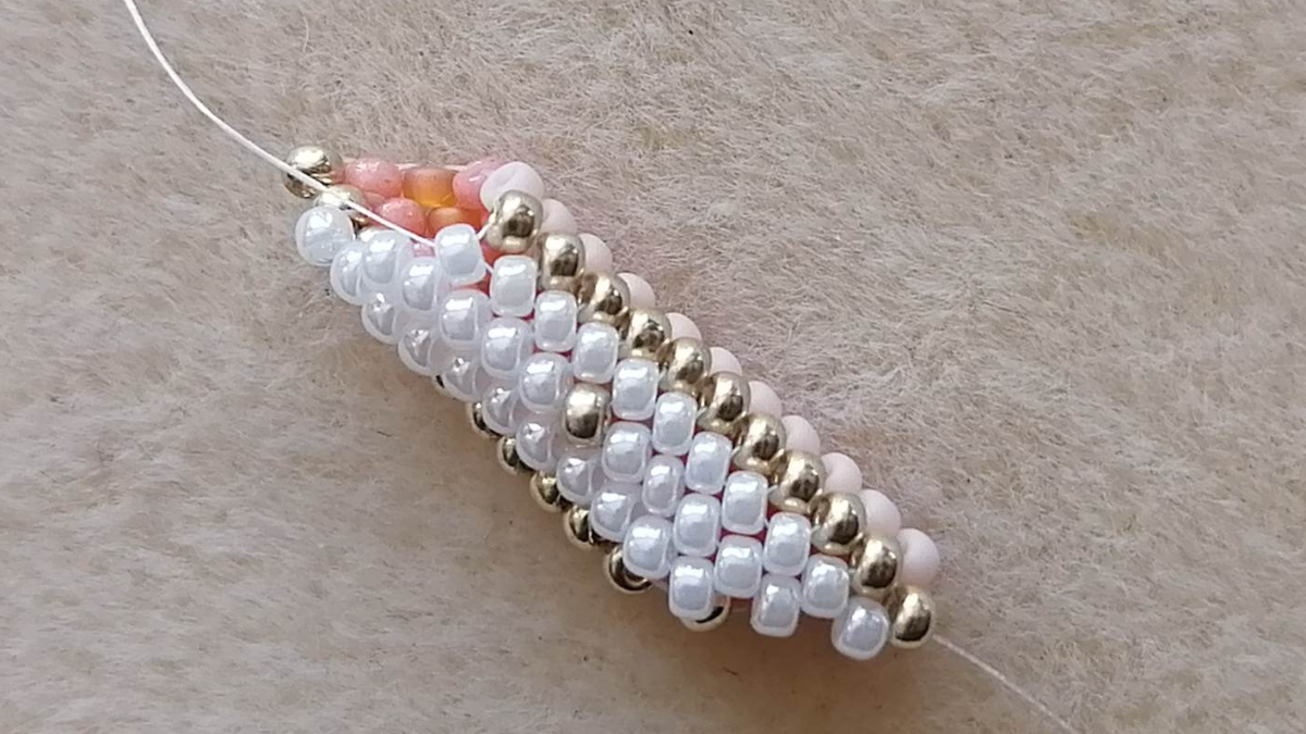 Bracelet peytwist ou spirale à l'aiguille pour débutant : Etape 9