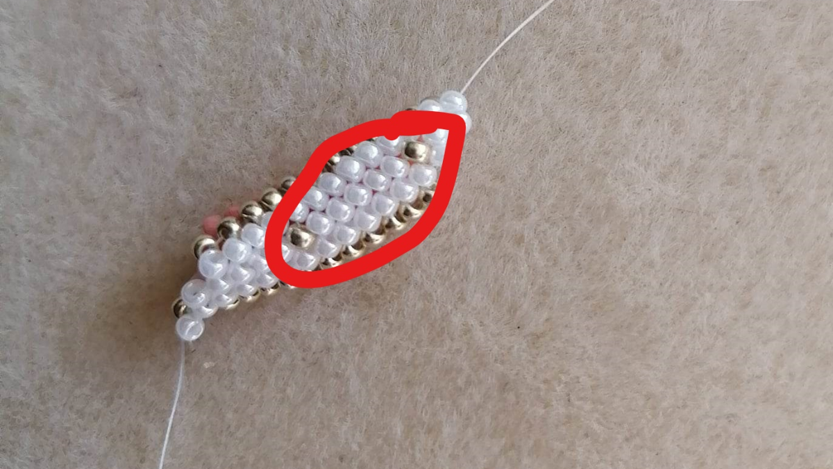 Bracelet peytwist ou spirale à l'aiguille pour débutant : Etape 13