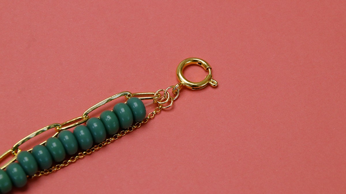 Tuto collier multi rangs perles heishi : Etape 8