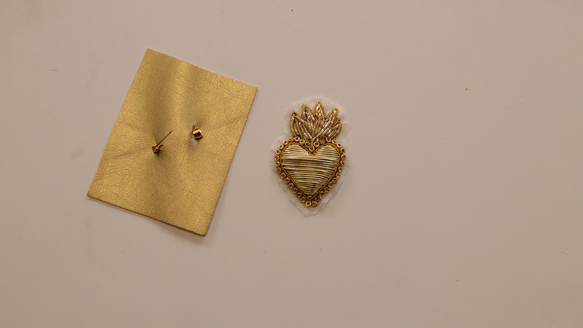 DIY broche brodée cannetille coeur ex-voto : Etape 9