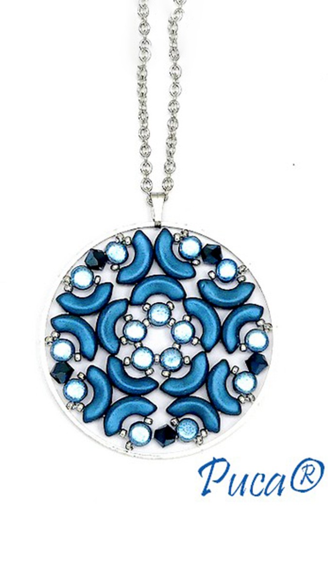 Schéma Pendentif Trianon avec Arcos Chatoyant et Kalos Ice Slushy par Puca® Schéma Pendentif Trianon avec Arcos Chatoyant et Kalos Ice Slushy par Puca®