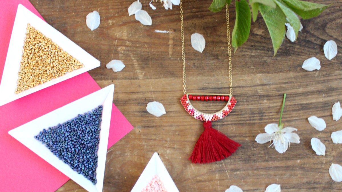 Schéma Collier Miyuki demi-lune technique brick stitch