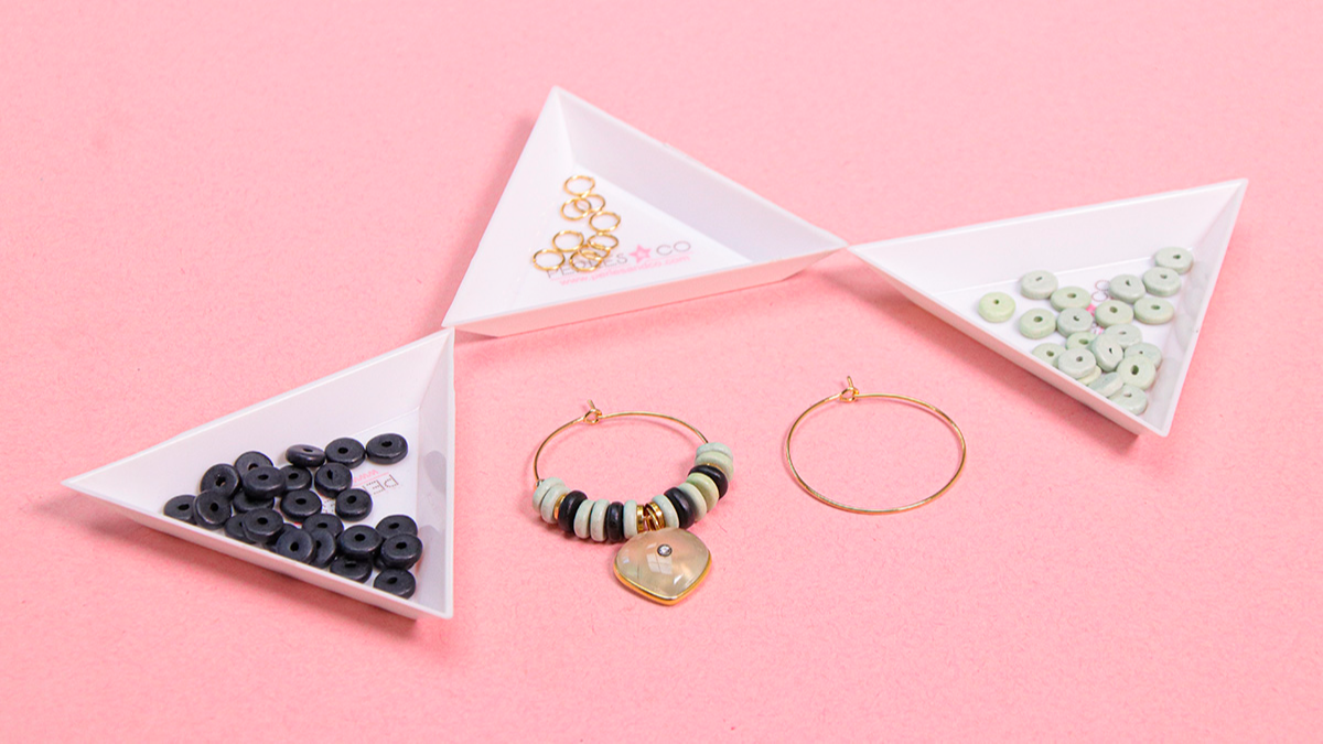 Tuto facile créoles en pierre gemme prehnite : Etape 4 Tuto facile créoles en pierre gemme prehnite : Etape 4