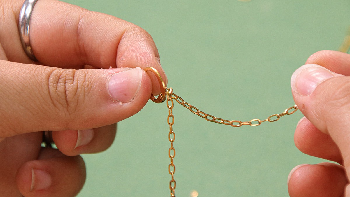 Tuto facile, boucle d’oreilles dépareillées en pierre gemme quartz : Etape 7