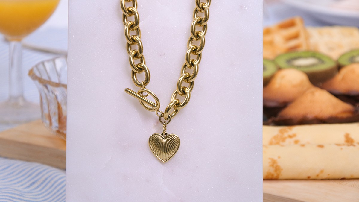 Schéma Collier avec fermoir T et pendentif coeur