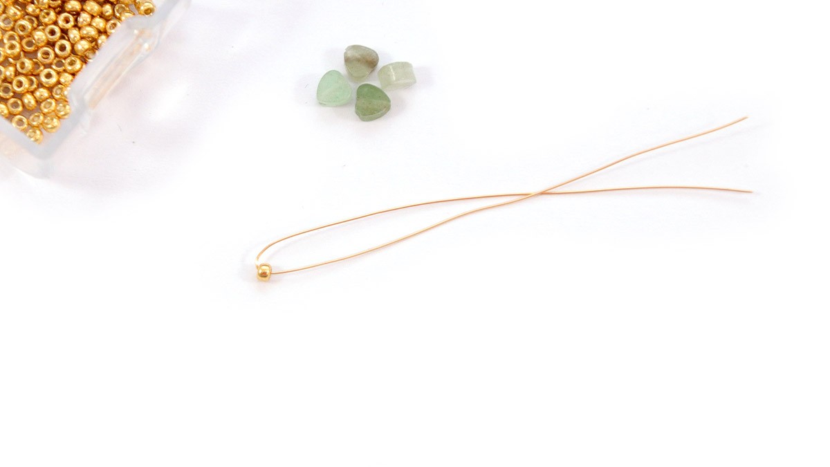 Bracelets chaînes dorées et breloque trèfle : Etape 5