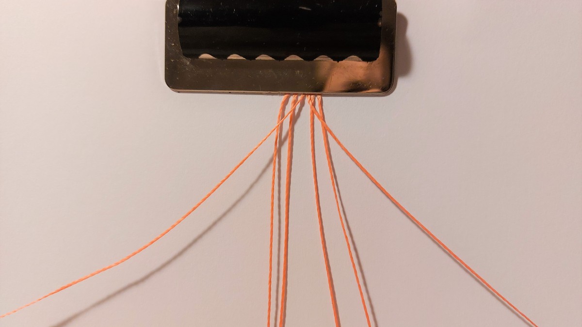 Bracelet d'été en micro-macramé : Etape 1 Bracelet d'été en micro-macramé : Etape 1