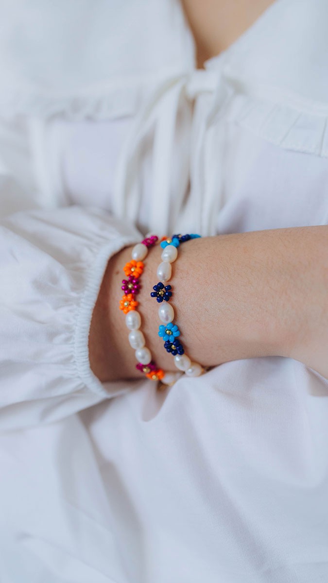 Schéma Bracelet de fleurs en rocailles et perles d'eau douce
