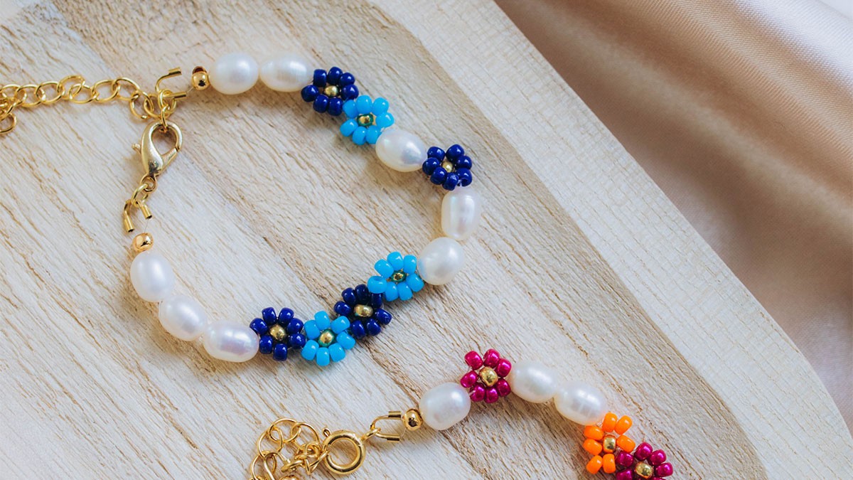 Bracelet de fleurs en rocailles et perles d'eau douce : Etape 6