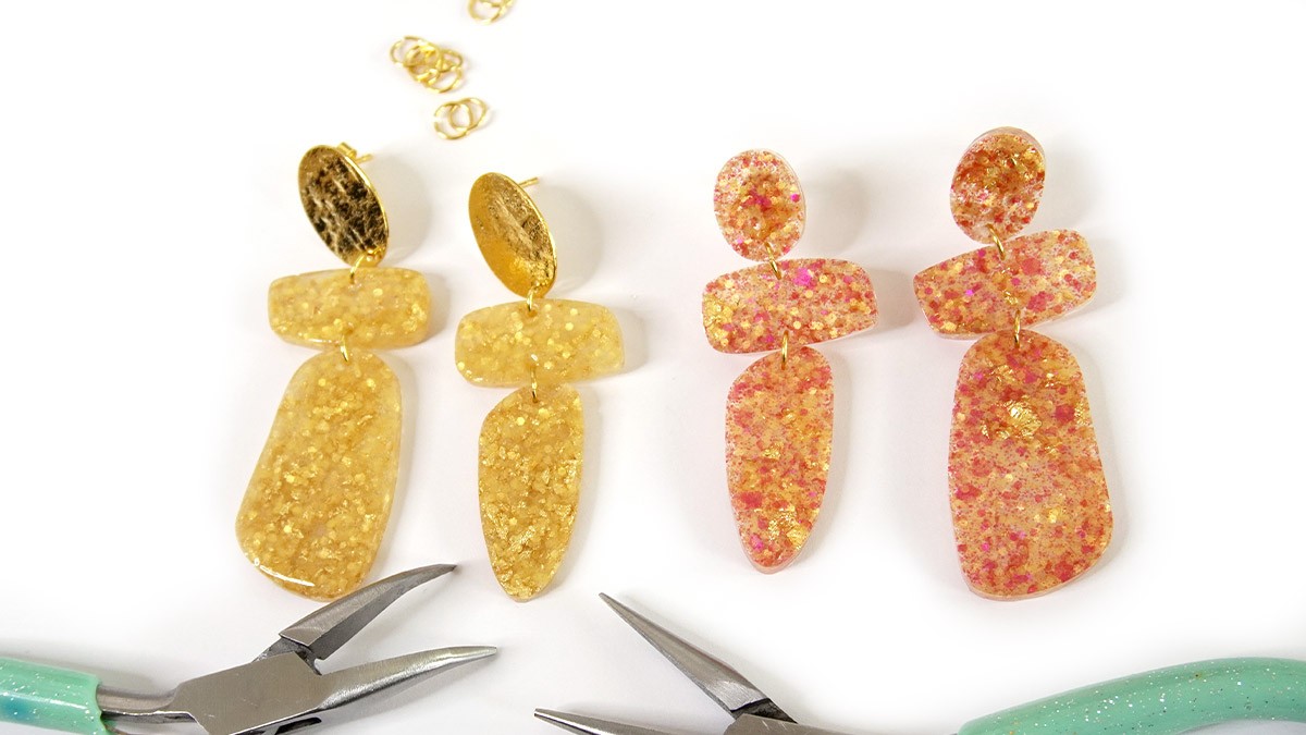 Boucles d'oreilles en résine époxy et paillettes : Etape 3