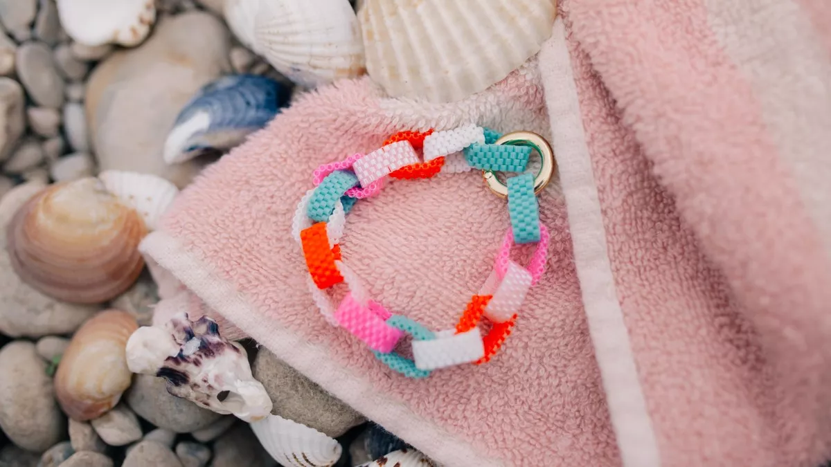 Schéma Bracelet maillons colorés en Perles Miyuki Delica 10/0