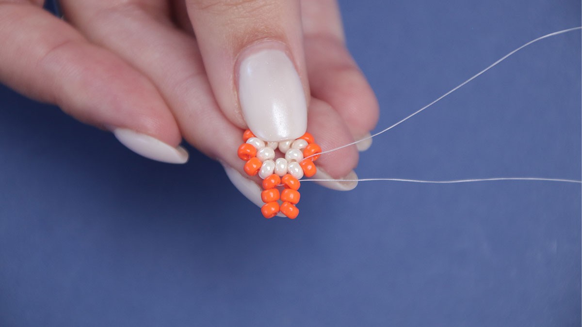 Boucles d'oreilles pendantes en étoile de mer : Etape 7