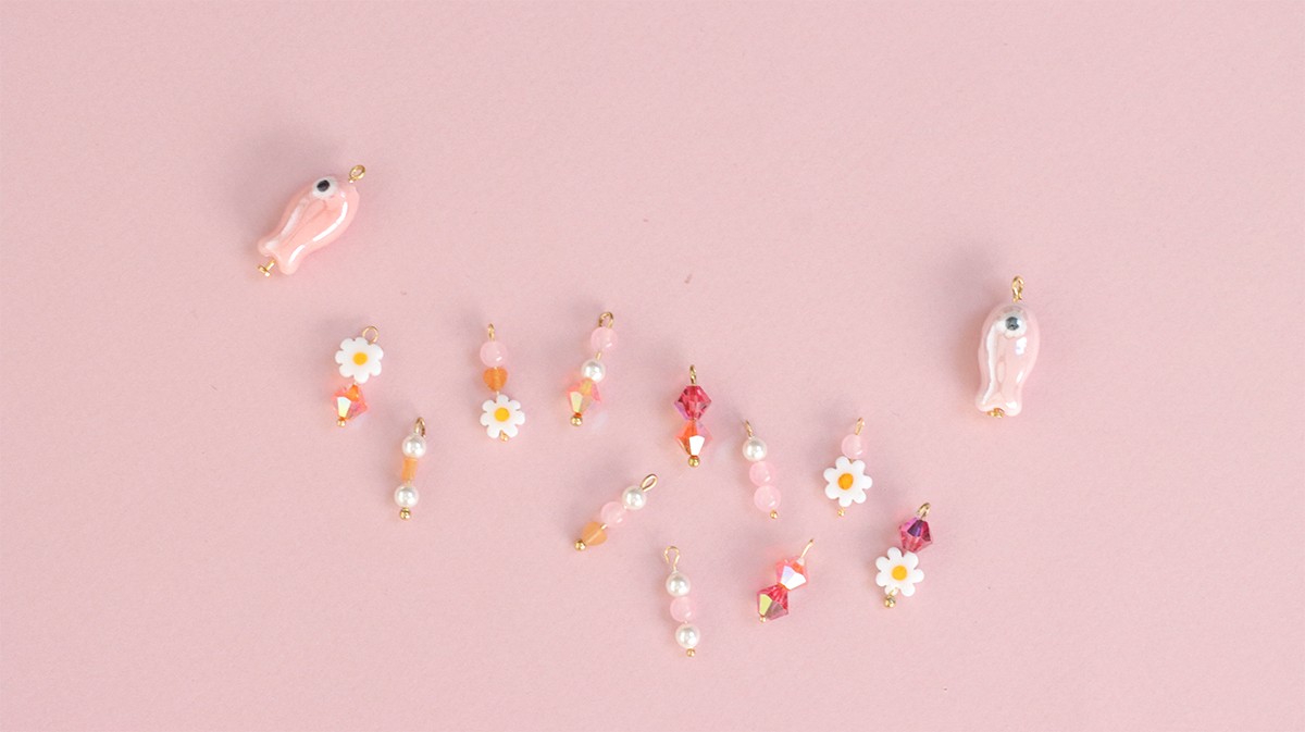 Collier d'été en cordon avec breloques : Etape 2