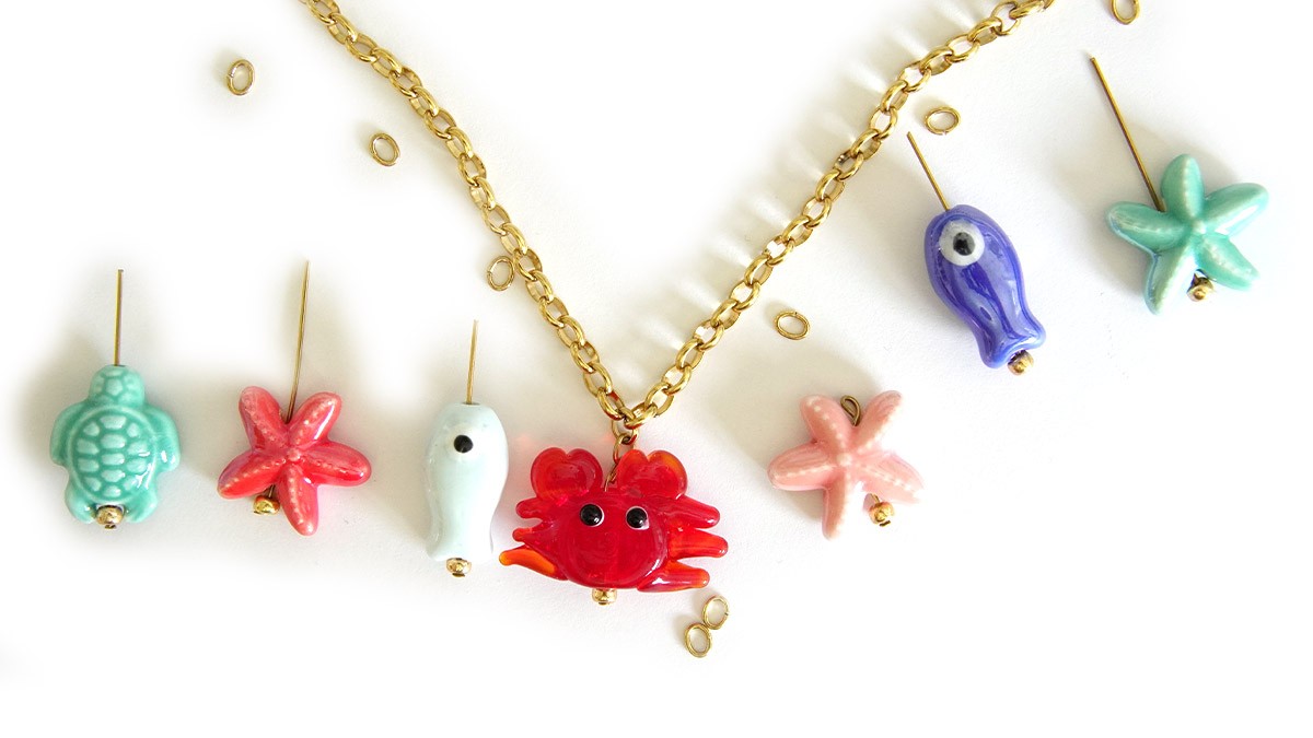 Collier Charms Océan en acier inox doré : Etape 3