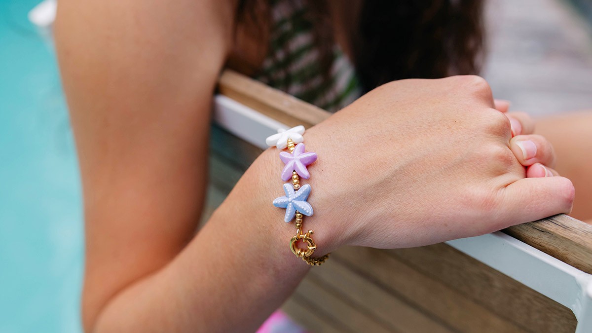 Collier Charms Océan en acier inox doré : Etape 5